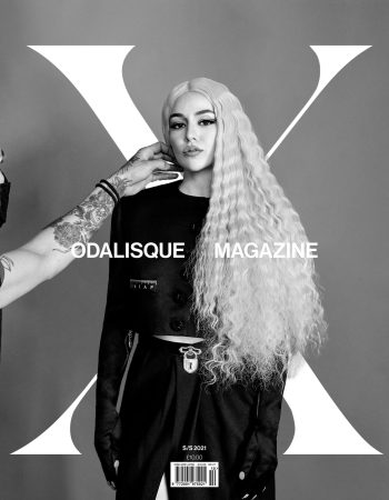 Odalisque Magazine Issue 10 SS21 – The Renaissance Issue. Created by partly a new team this issue marks a new beginning for the magazine. Get inspired by the latest runway looks and creative beauty editorials. Meet American Artist Khari Turner in a conversation with New York gallerist and Art Curator Destinee Ross-Sutton on what renaissance means to them. Find out what singing sensation Ava Max had to give up to reach her goals. And Johan Lindeberg is back as Creative Director at BLK DNM after some years away and he is ready to re-establish the brand as his own true self.